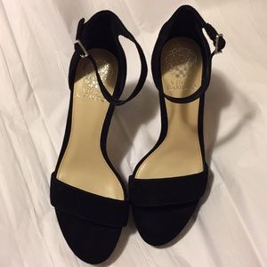 FINAL SALE🔥Vince Camuto Heels